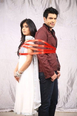 watch-Kitani Mohabbat Hai (2009)