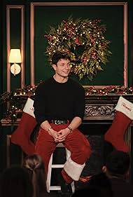 watch-Matt Rife: Unwrapped - A Christmas Crowd Work Special (2025)