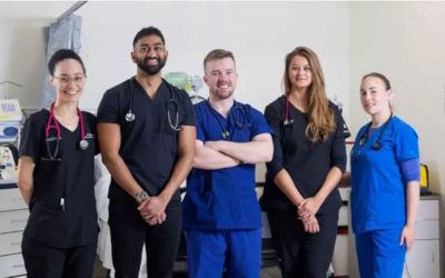 watch-Junior Doctors Down Under (2023)