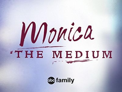 watch-Monica the Medium (2015)