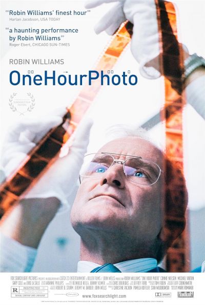 watch-One Hour Photo (2002)