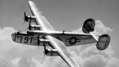 watch-War Machine: World War II (2025)